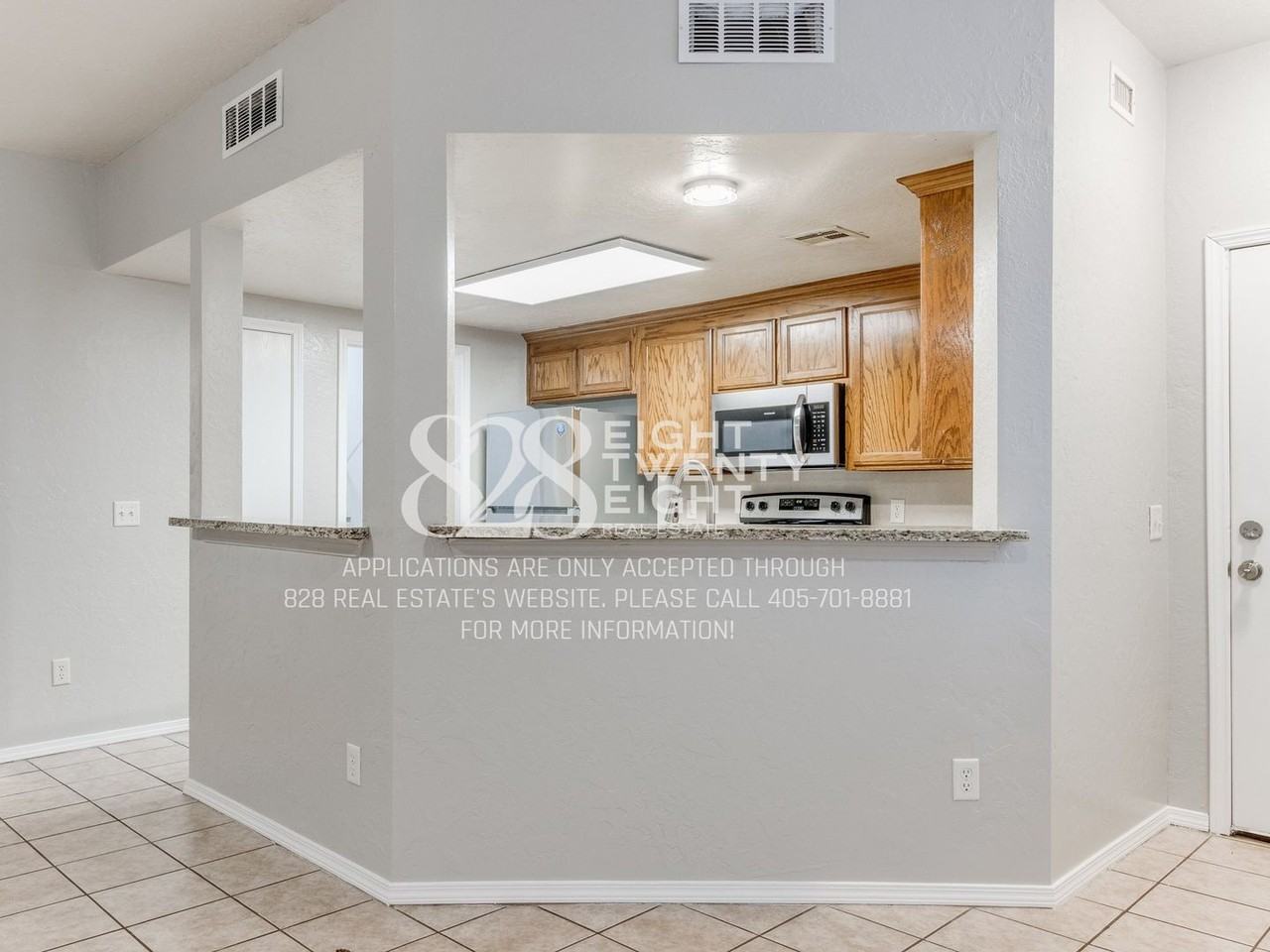 2920 2920 Oak Tree Ave - 2928 Oak Tree Ave. - Photo 7 of 41