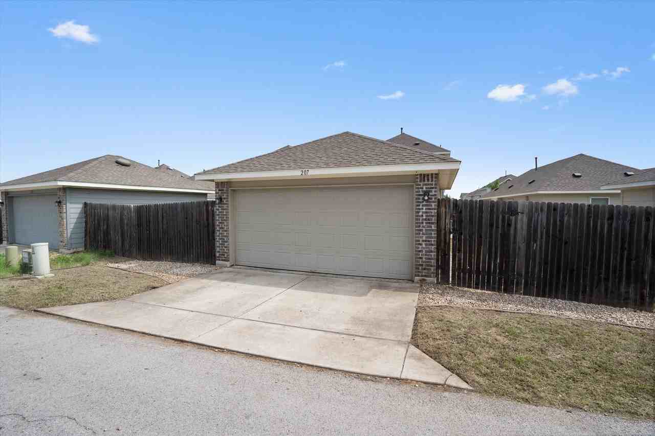 207 Wainscot Oak Way - Photo 2 of 37