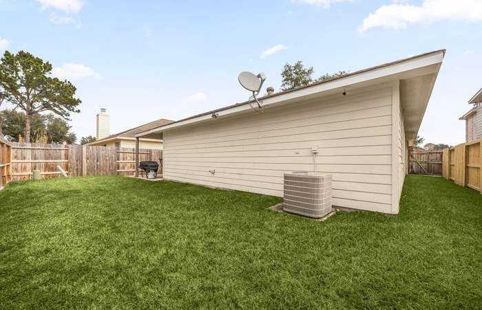 6907 Renata Circle - Photo 4 of 18