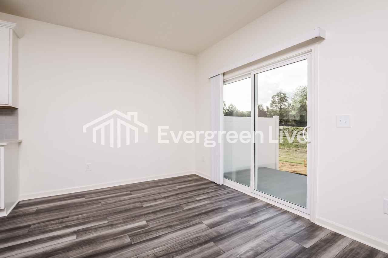 1423 Solace Way - Photo 5 of 13