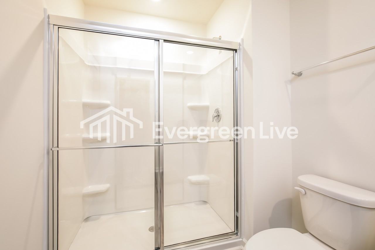 1427 Solace Way - Photo 3 of 15