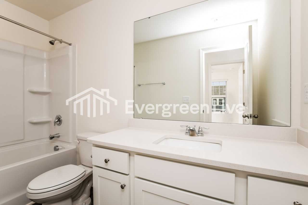 1427 Solace Way - Photo 4 of 15