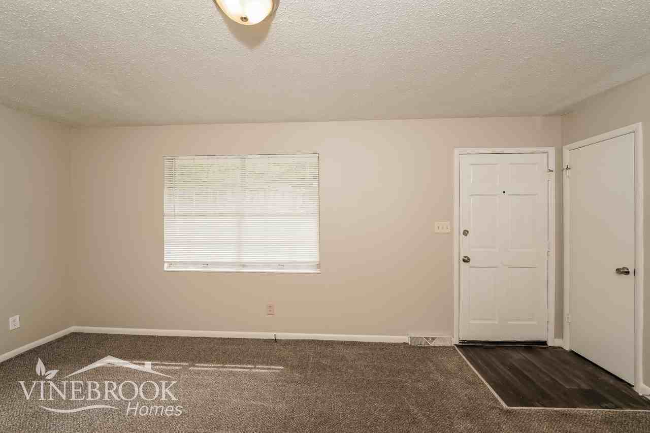 3321 Tree Haven Cir - Photo 3 of 15