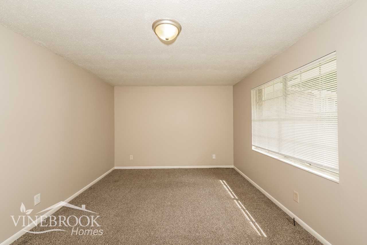 3321 Tree Haven Cir - Photo 4 of 15