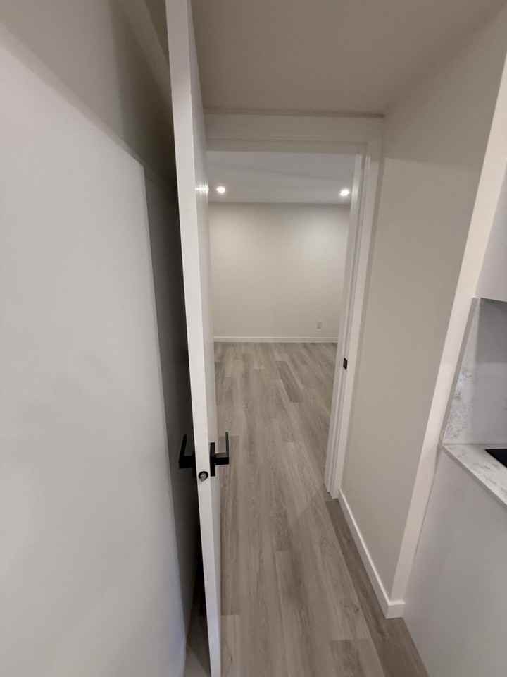 1344 Prairie Avenue - Photo 3 of 14