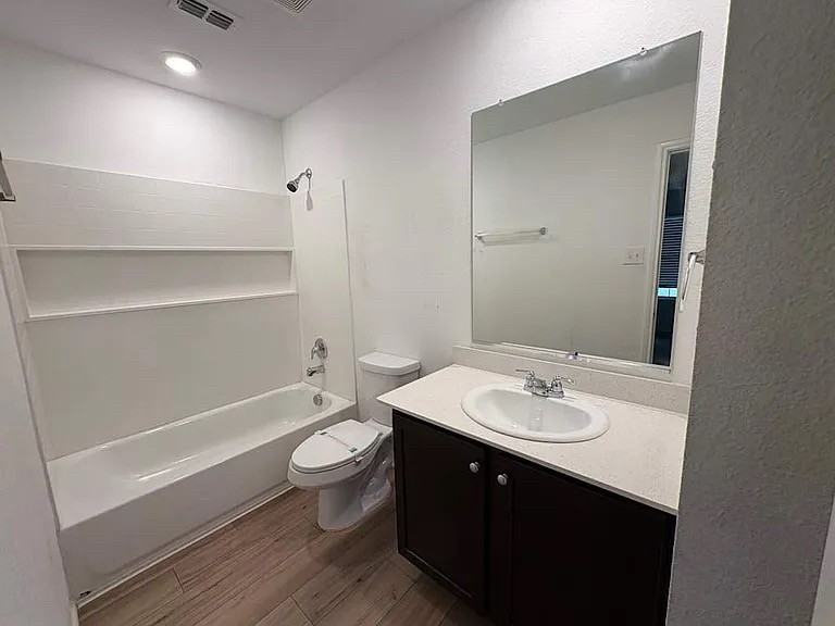10632 Sewell Cir - Photo 7 of 12