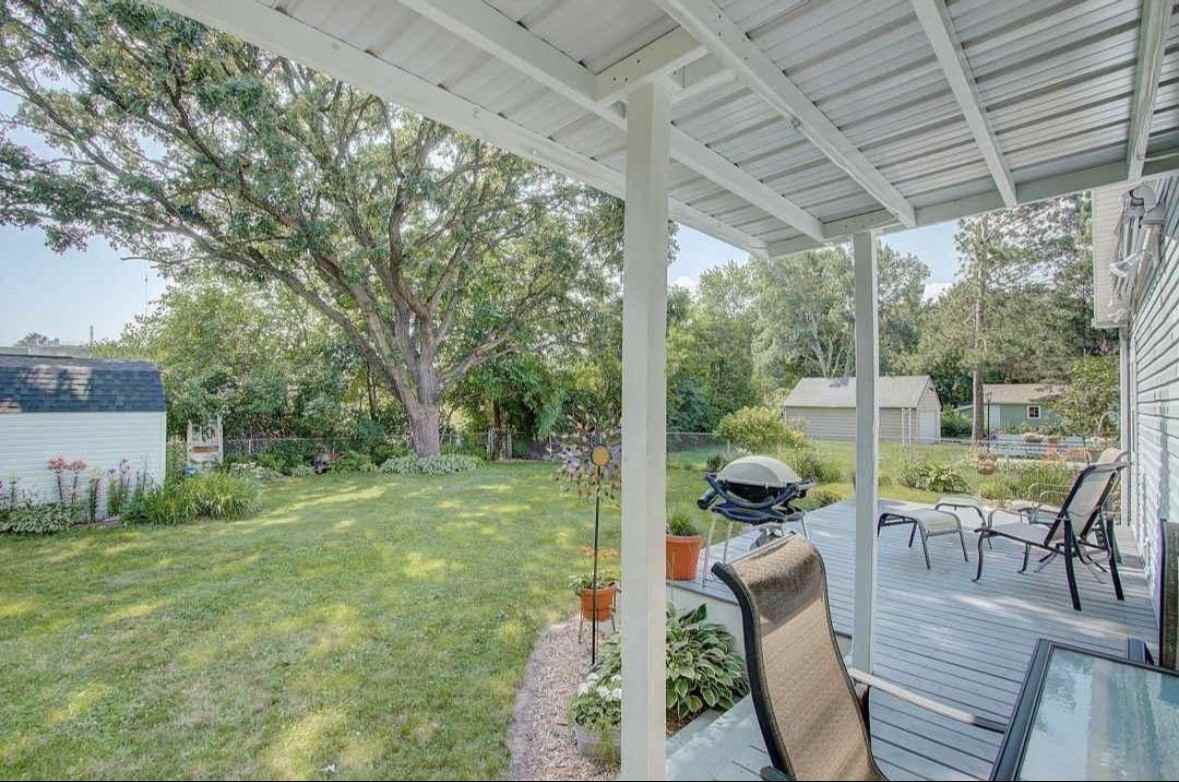 2315 Clark St - Photo 7 of 11