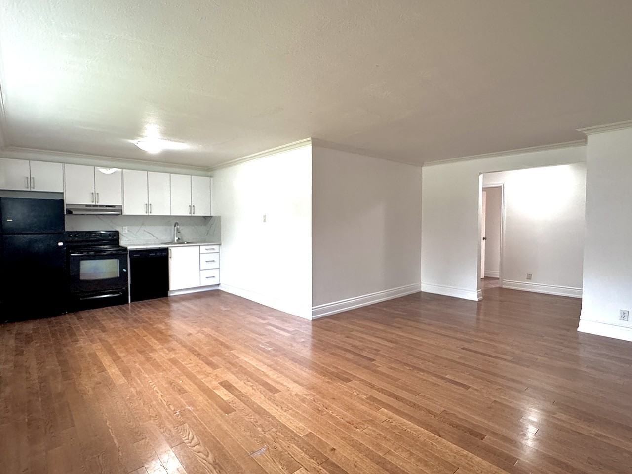 92 Trethewey Dr #2 - Photo 3 of 19