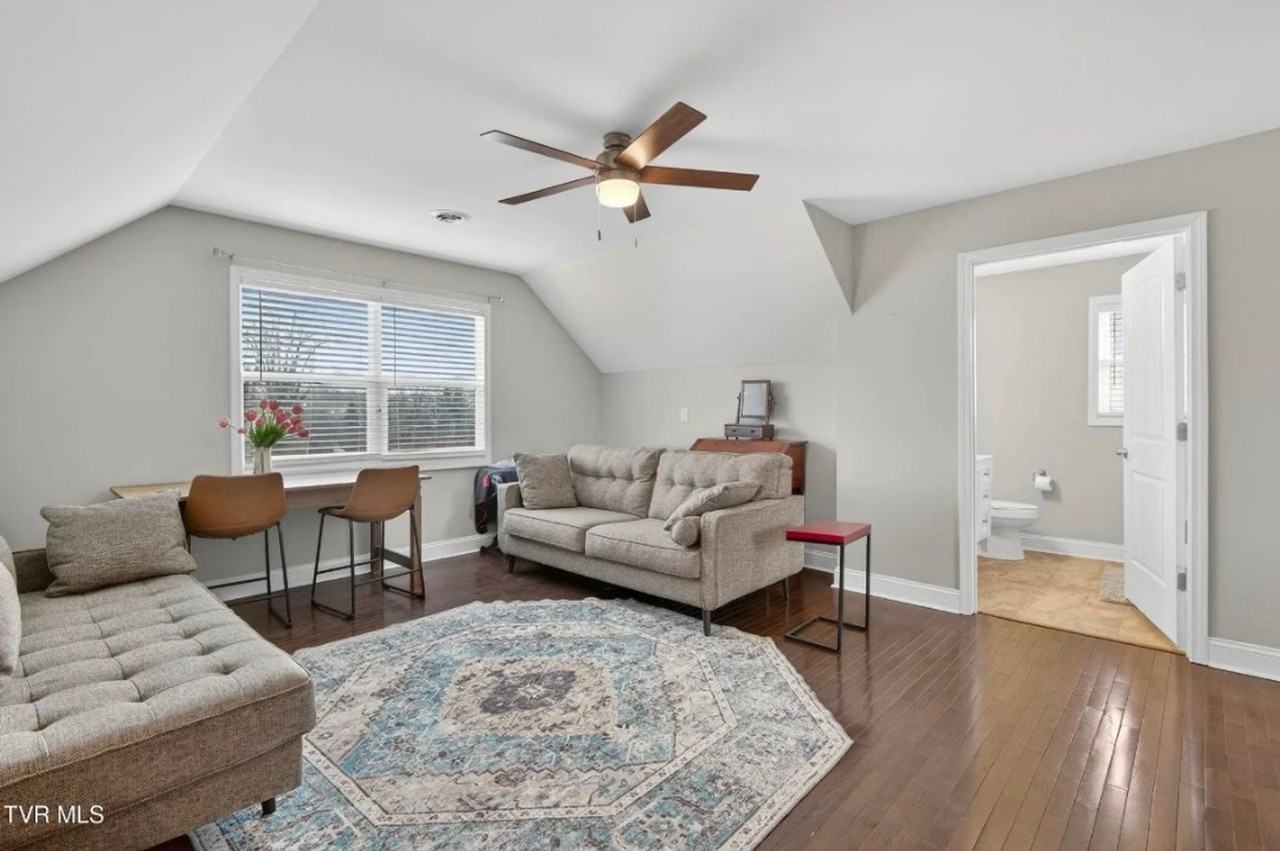 222 Spanish Oak Ln - Photo 2 of 20