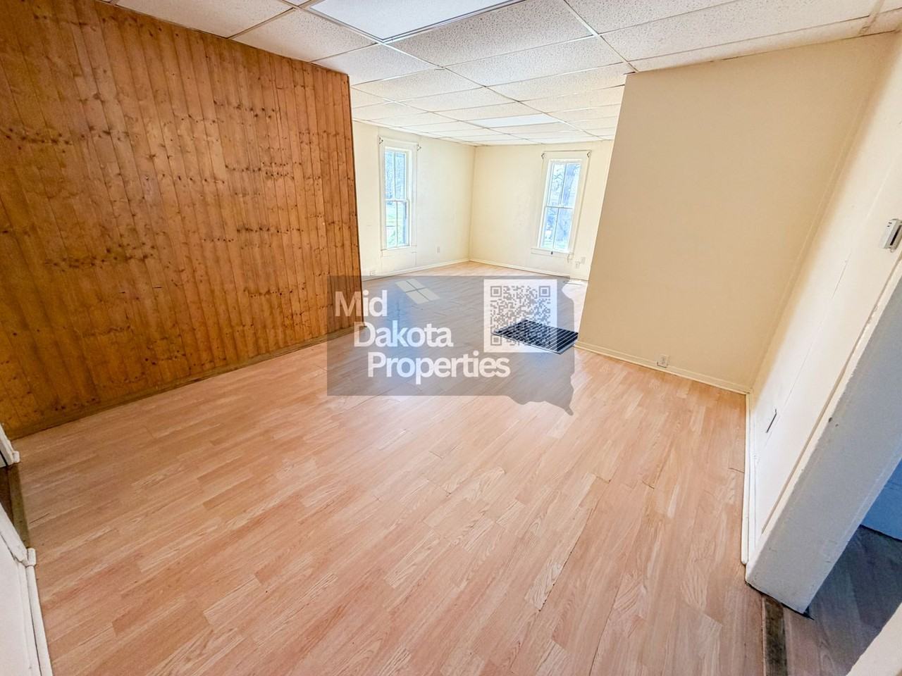 219 N Montana St - Photo 5 of 18