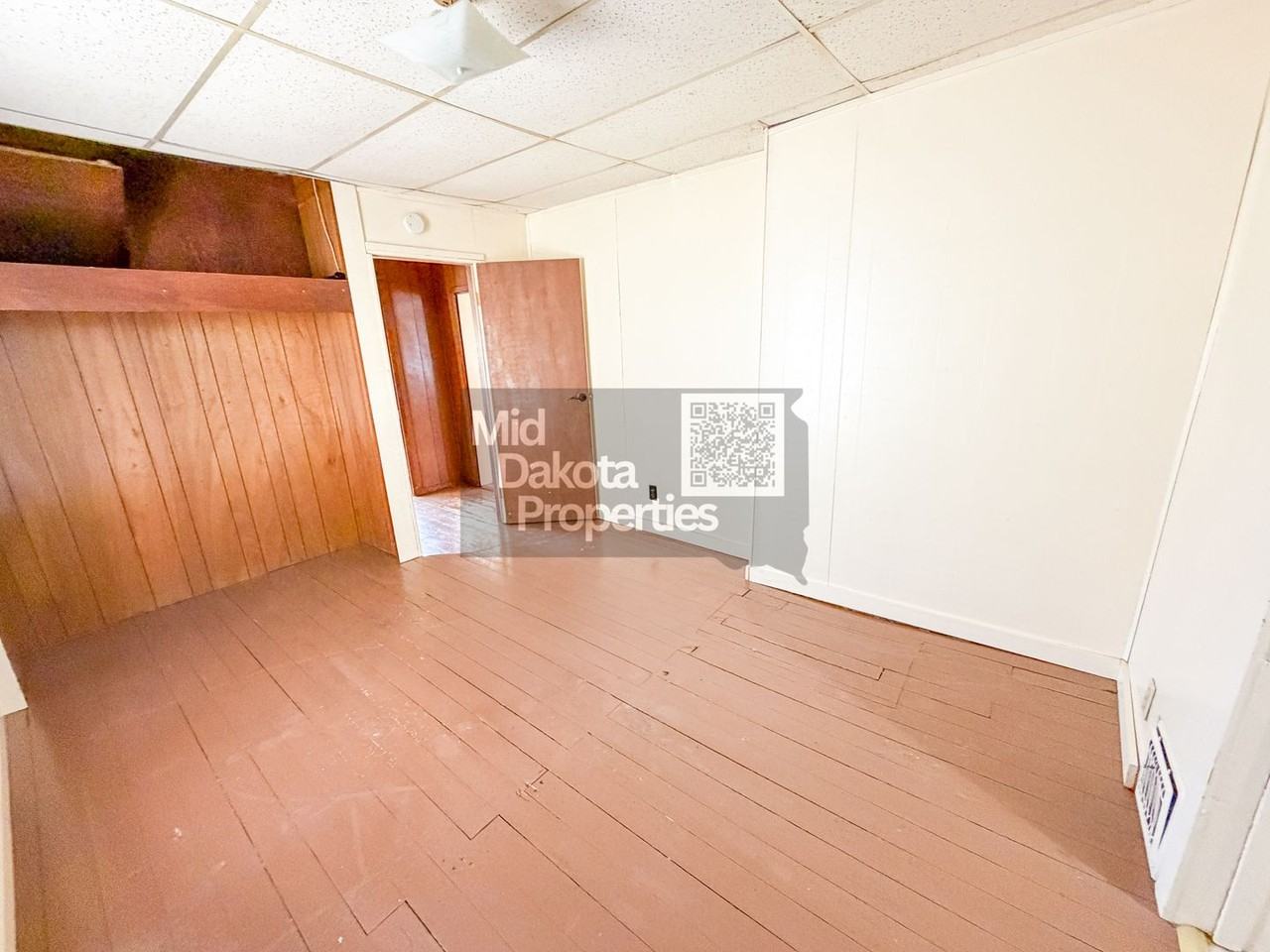 219 N Montana St - Photo 7 of 18