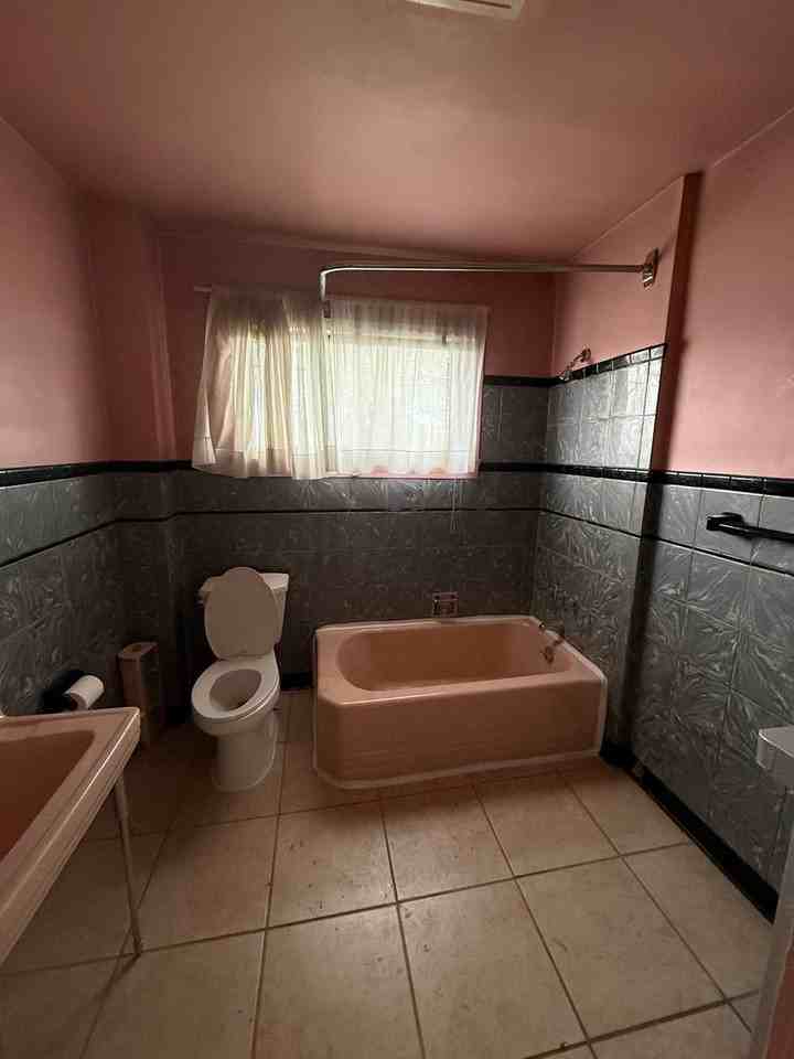 617 Alder St - Photo 3 of 12