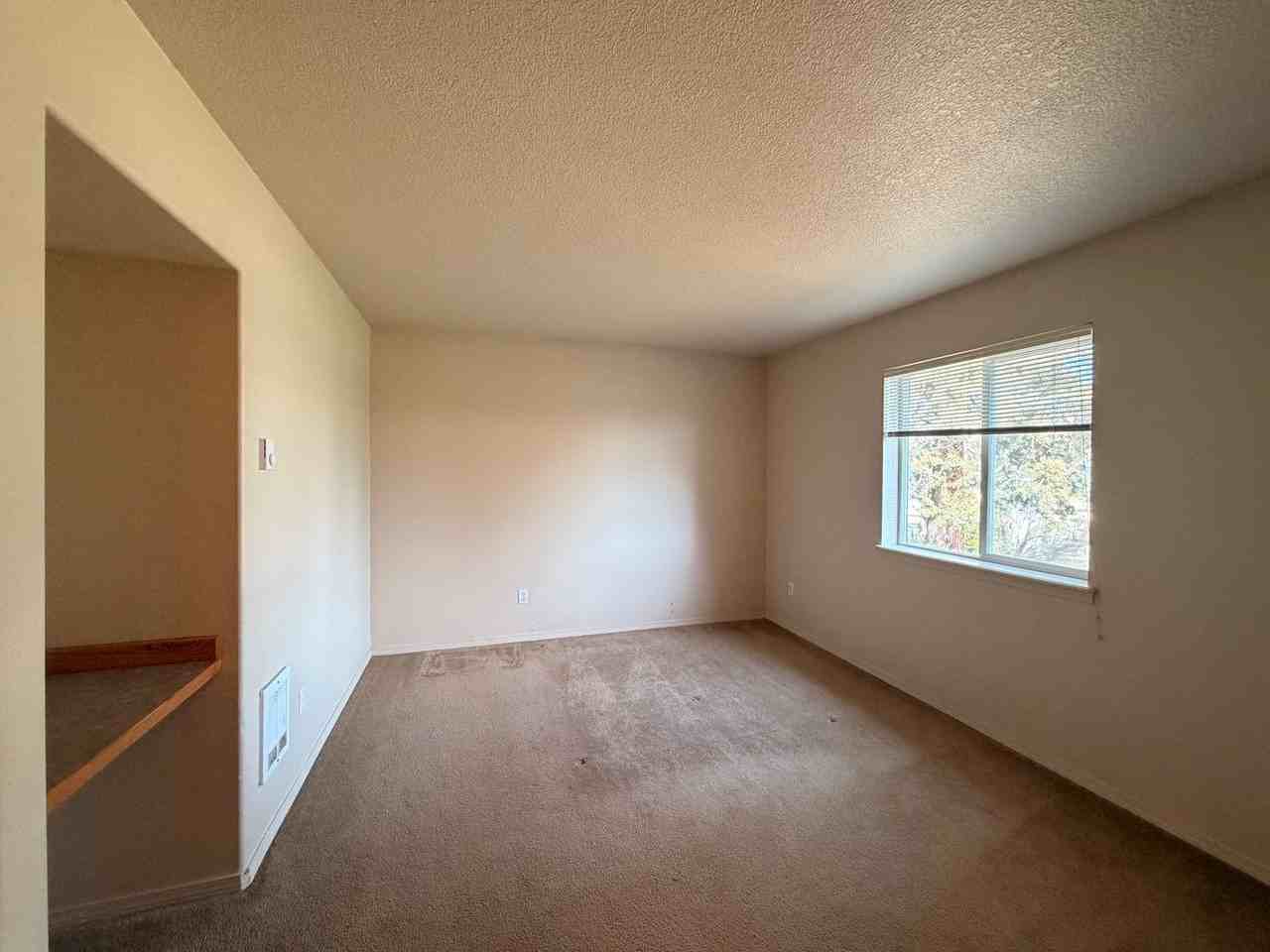 2382 Ne Mary Rose Pl #1 - Photo 7 of 8