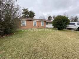 featured image of 4612 Sullivan St