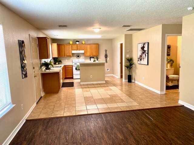 372 Marsha St - Photo 6 of 25