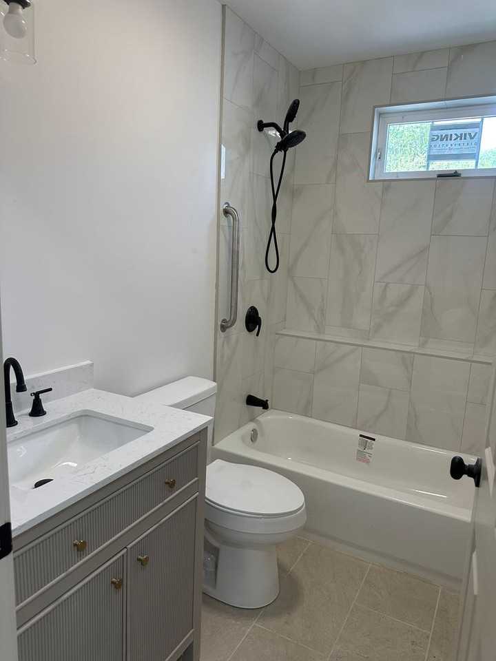 531 Smith St #102 - Photo 3 of 5