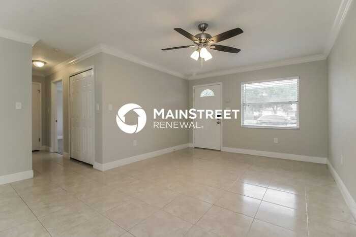 3007 Colorado Ave - Photo 4 of 16
