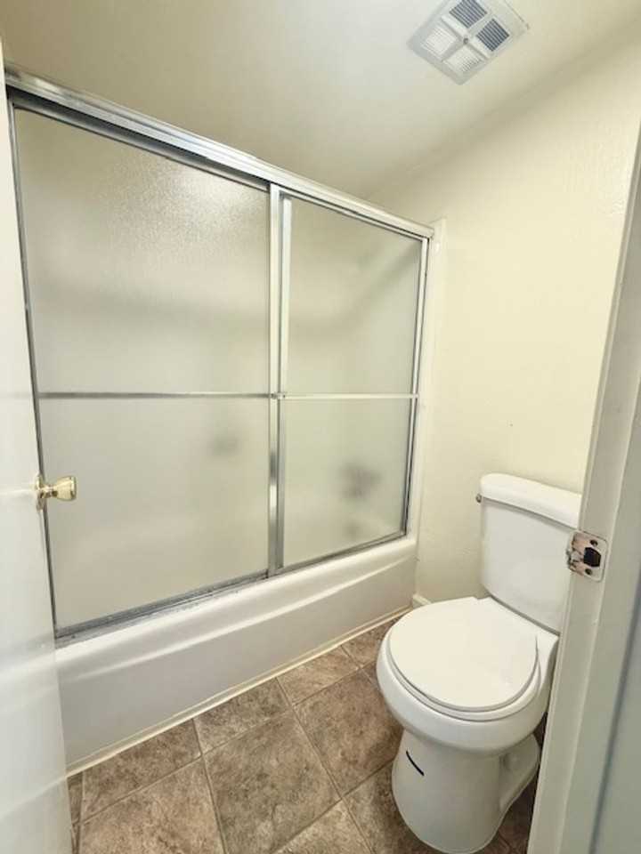 162j - Photo 5 of 11