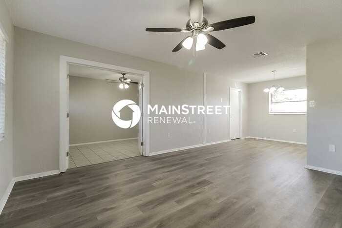 13228 Grand Terrace Dr - Photo 2 of 16