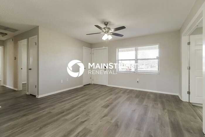 13228 Grand Terrace Dr - Photo 3 of 16