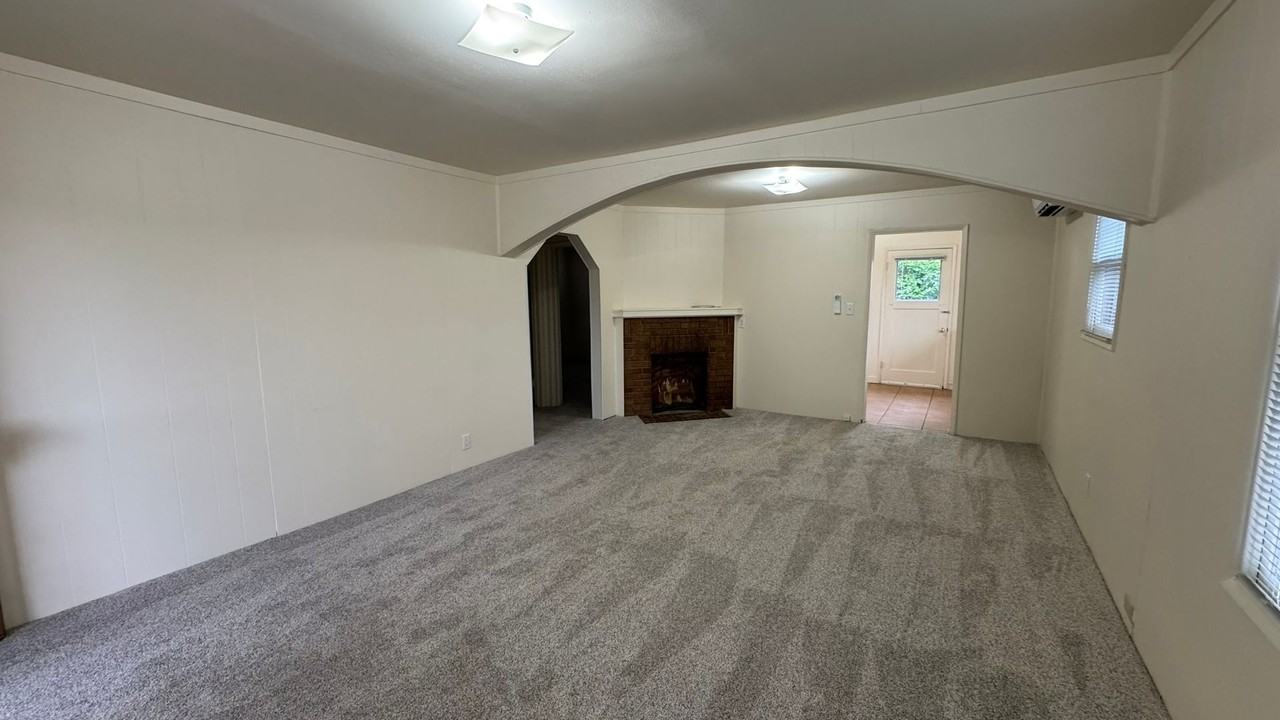 744 Taylor St - Photo 2 of 9