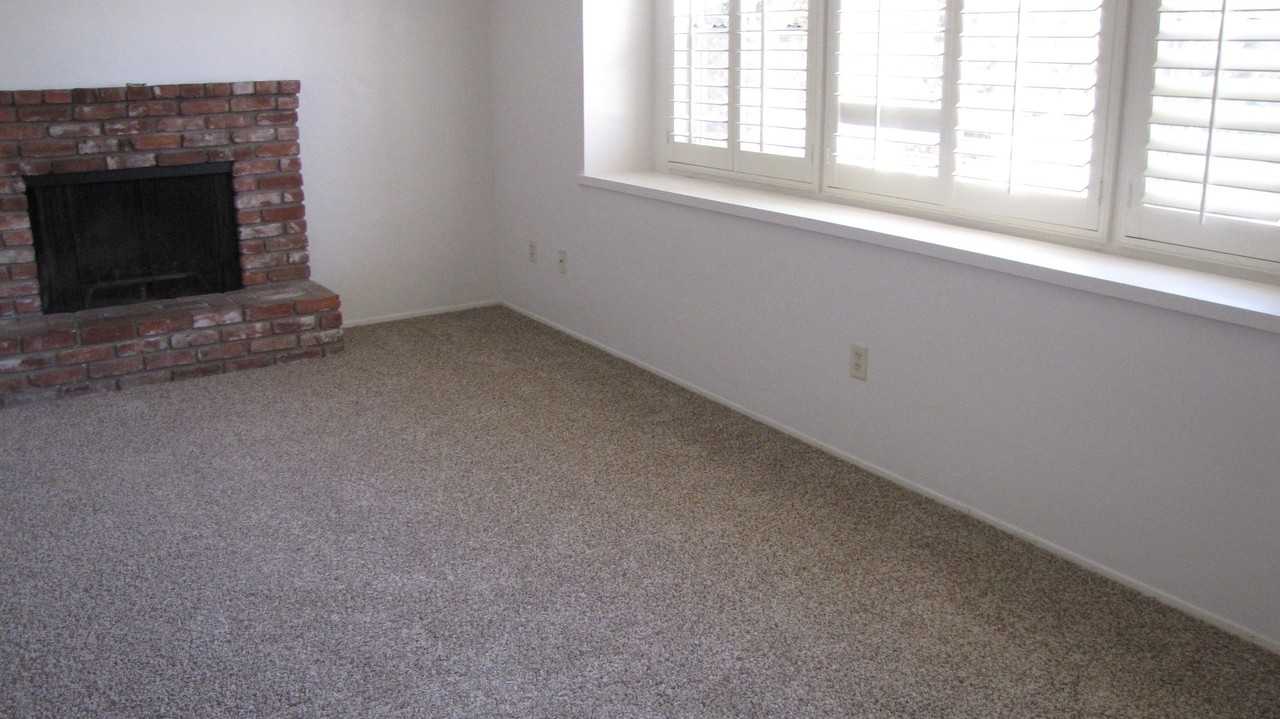 2109 Belvedere Ave - Photo 3 of 5