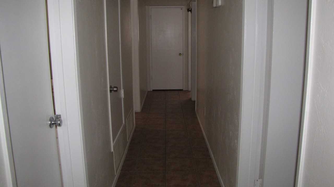 2109 Belvedere Ave - Photo 4 of 5