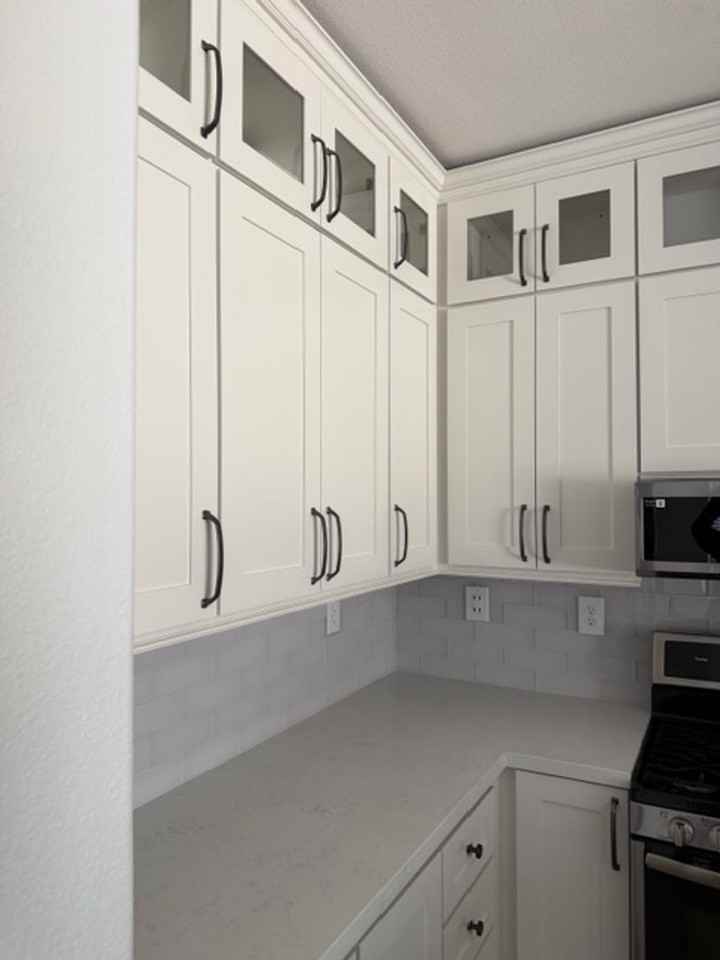 1071 Village Knoll Dr - Photo 5 of 12