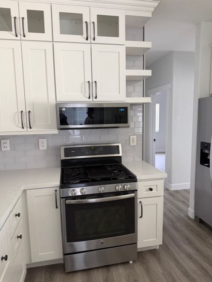 1071 Village Knoll Dr - Photo 6 of 12