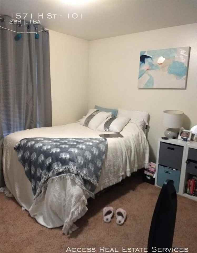1571 H Street - Photo 7 of 20