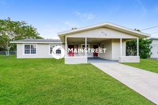 418 Ne 15th Ave - Photo 1 of 1