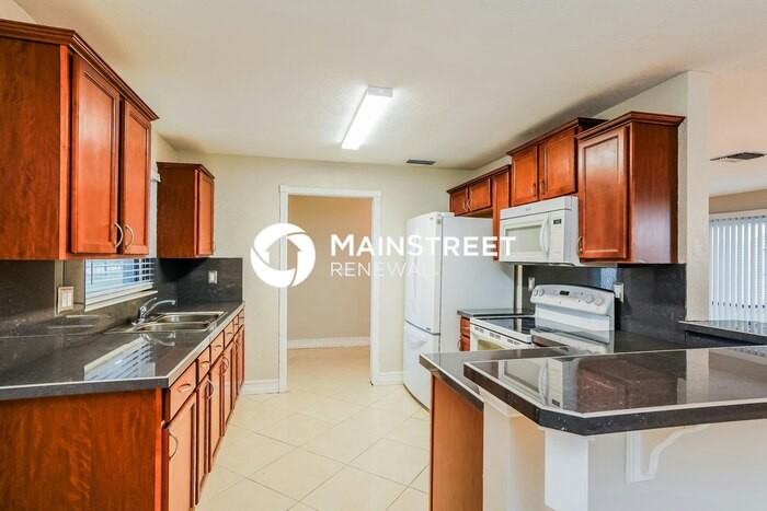 418 Ne 15th Ave - Photo 6 of 16