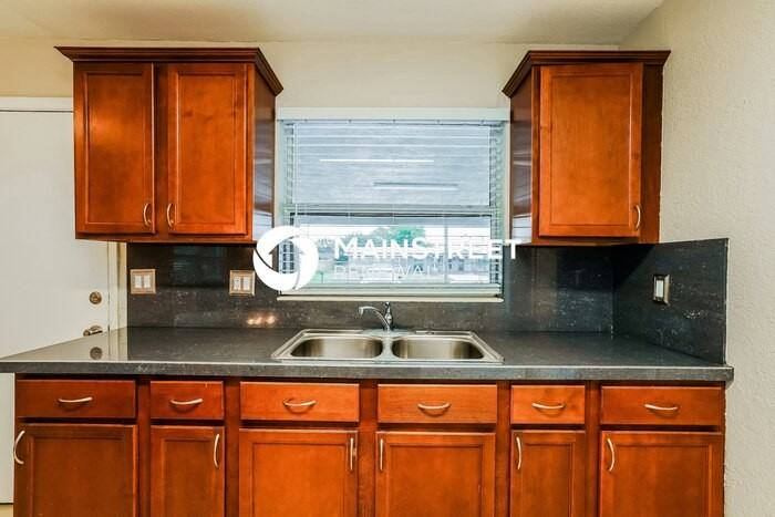 418 Ne 15th Ave - Photo 7 of 16
