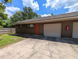 featured image of 604 Douglas St