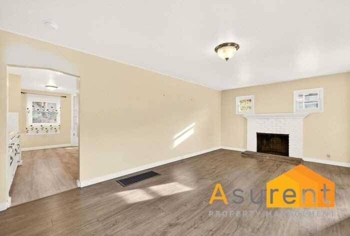 270 Morton St - Photo 6 of 21