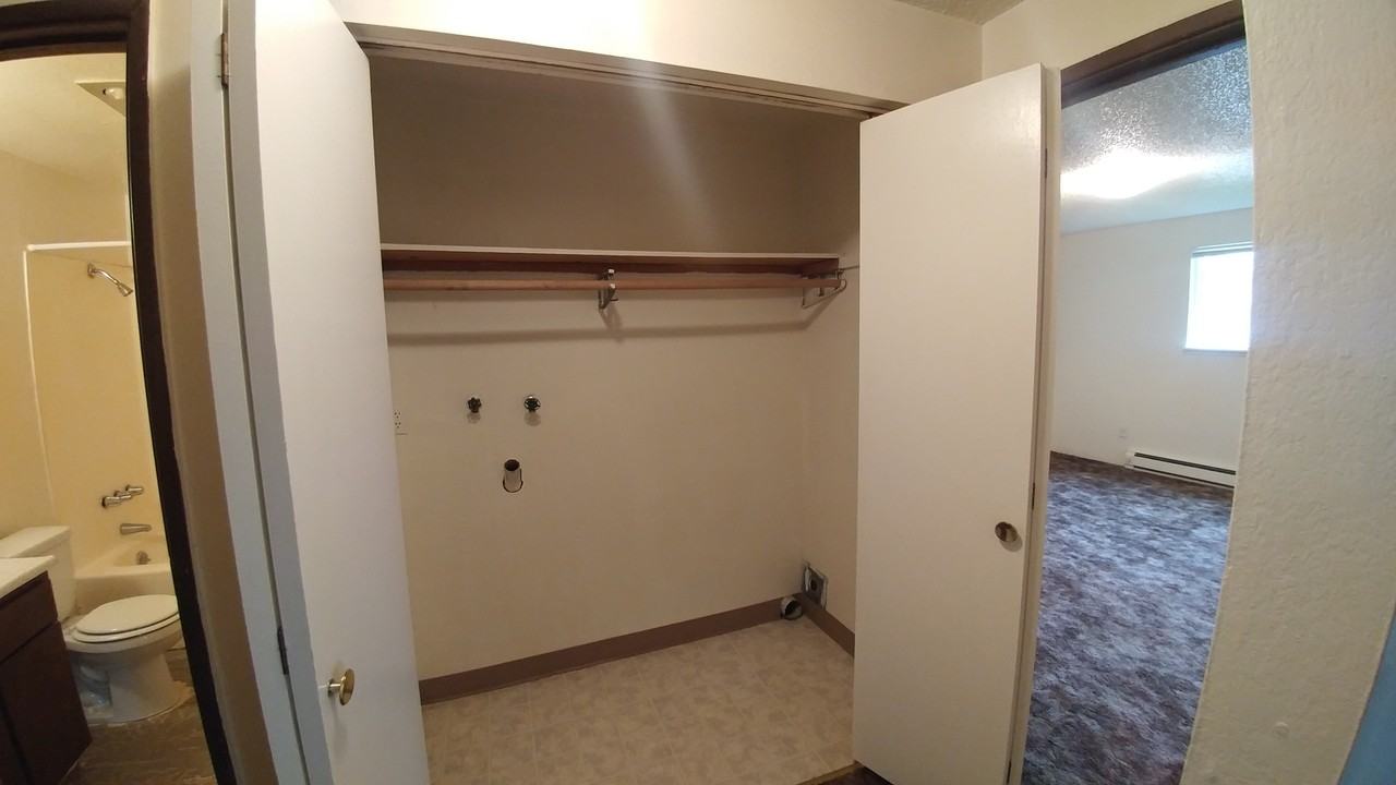 3121 Madison St - Photo 3 of 4