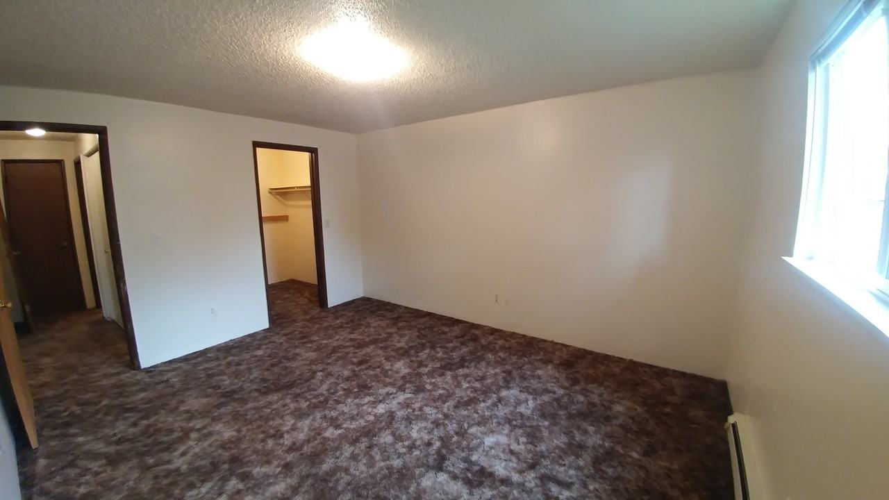 3121 Madison St - Photo 4 of 4