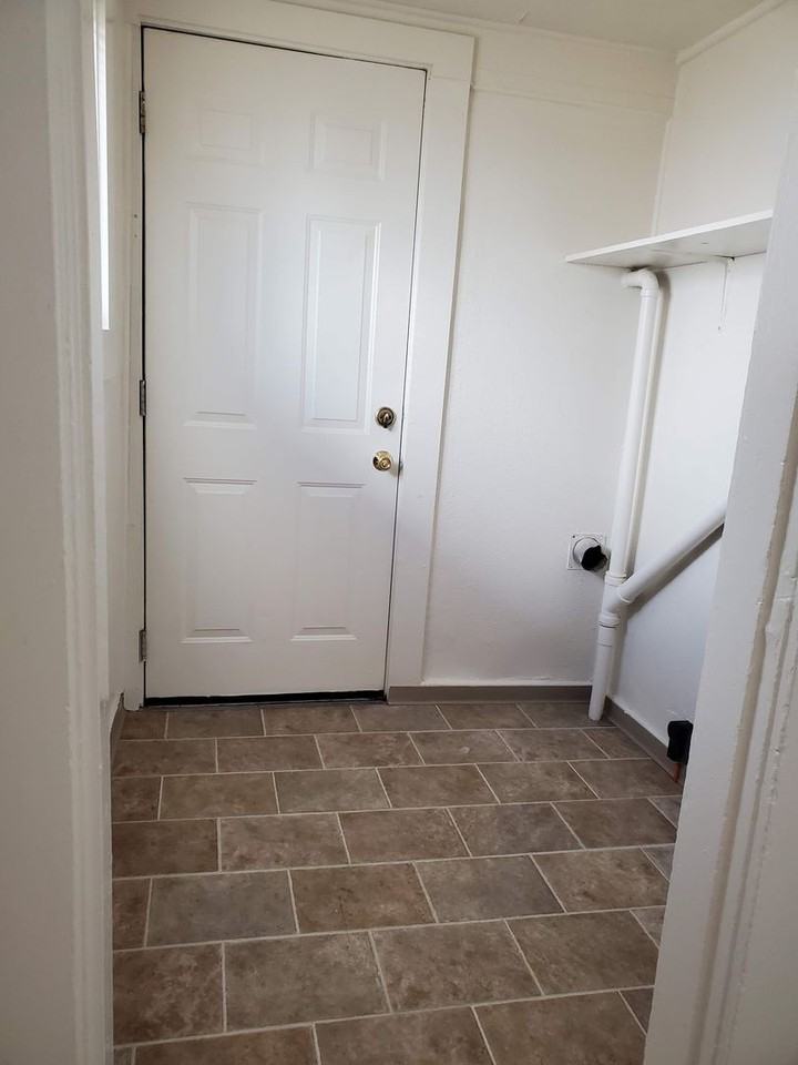 426 Richmond St - Photo 5 of 5