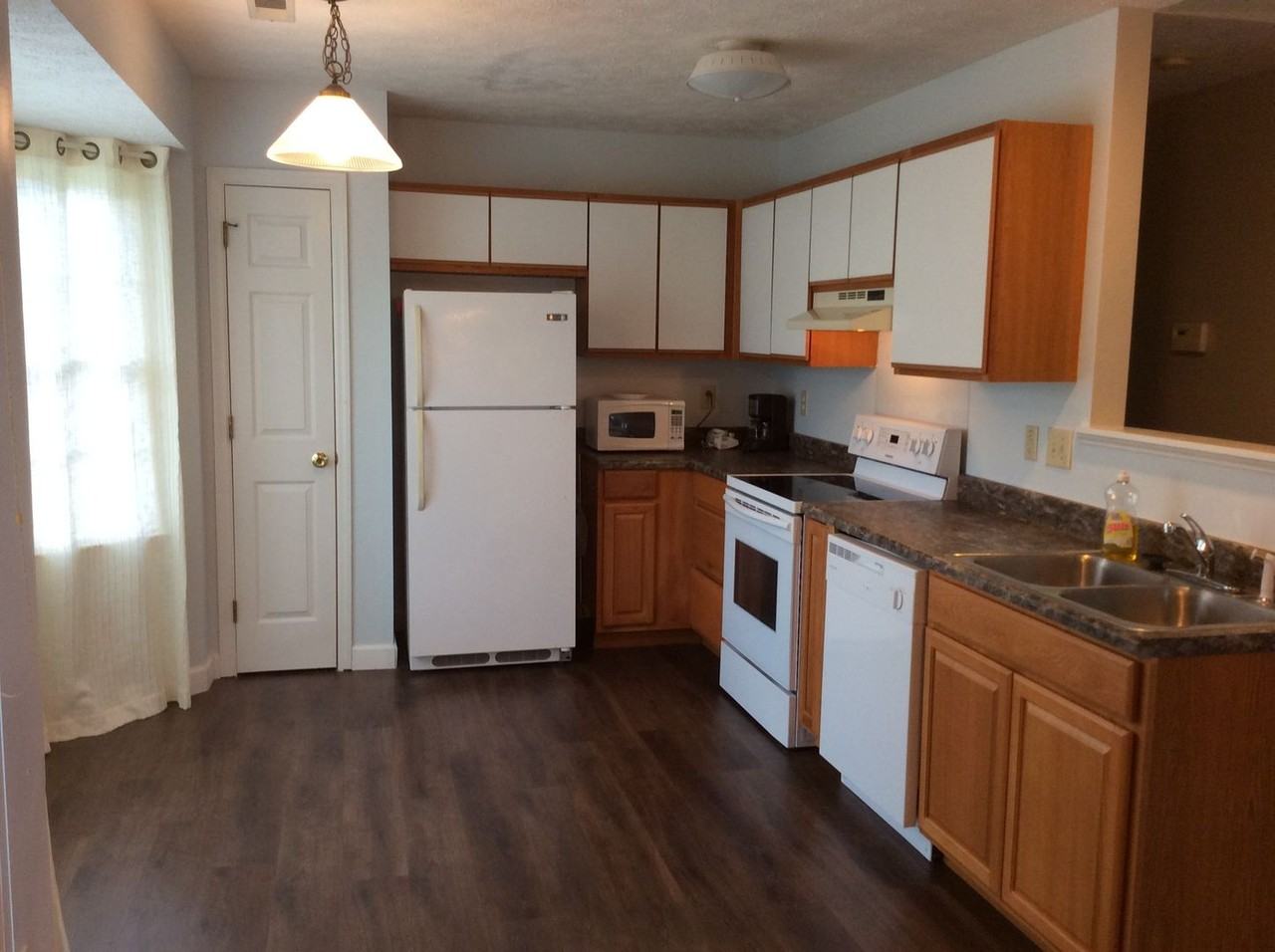109 S Forest Dr - Photo 6 of 29