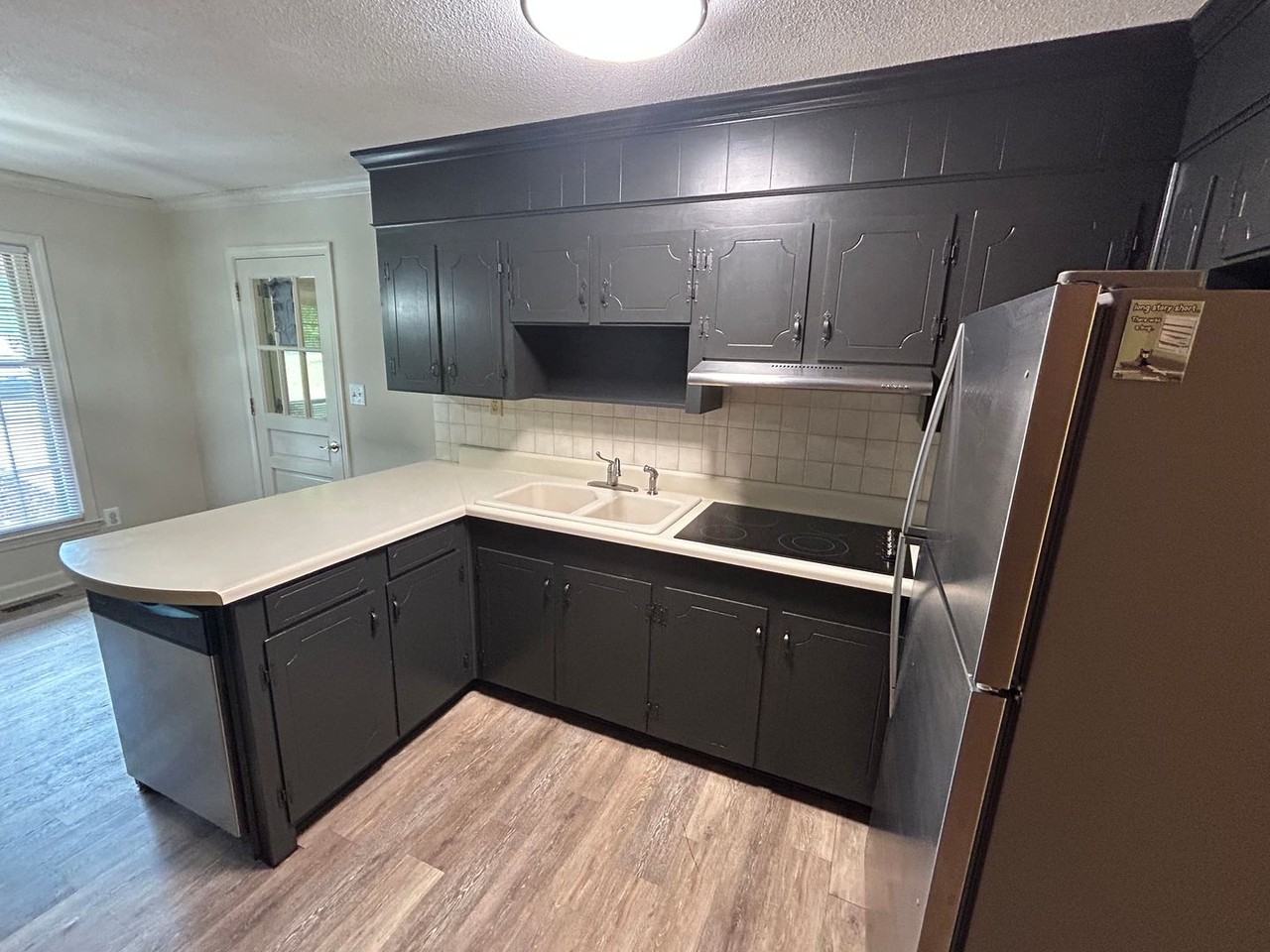 215 York Dr - Photo 5 of 23