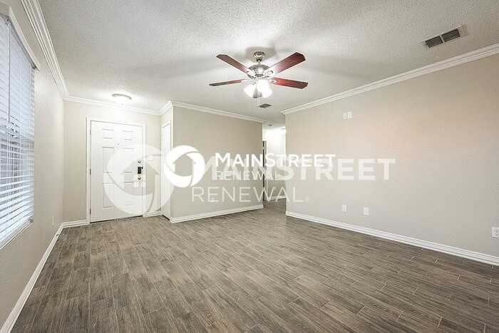 704 Panola Dr - Photo 3 of 17