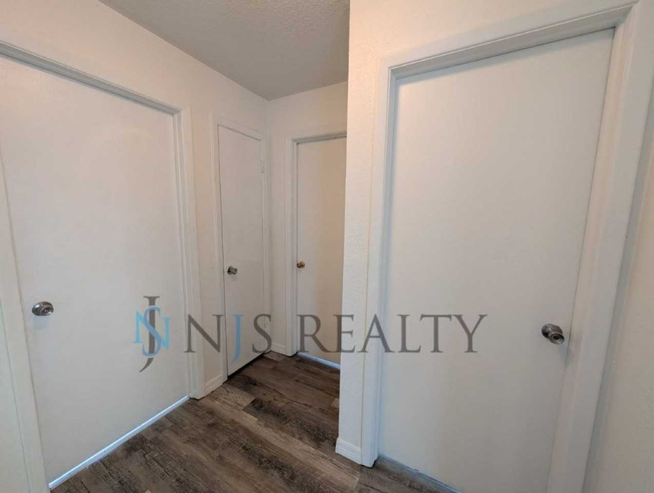 8151 Hixton Dr - Photo 7 of 17