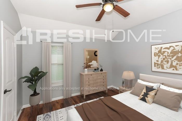2708 Chestnut Ave - Photo 4 of 18