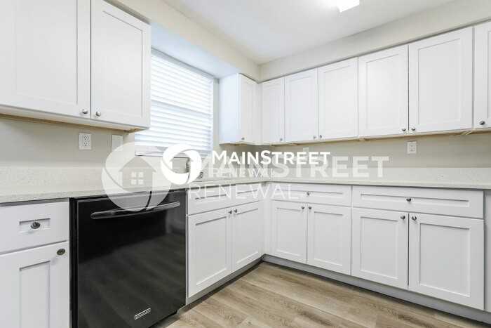 60 Harwich Cir - Photo 7 of 16