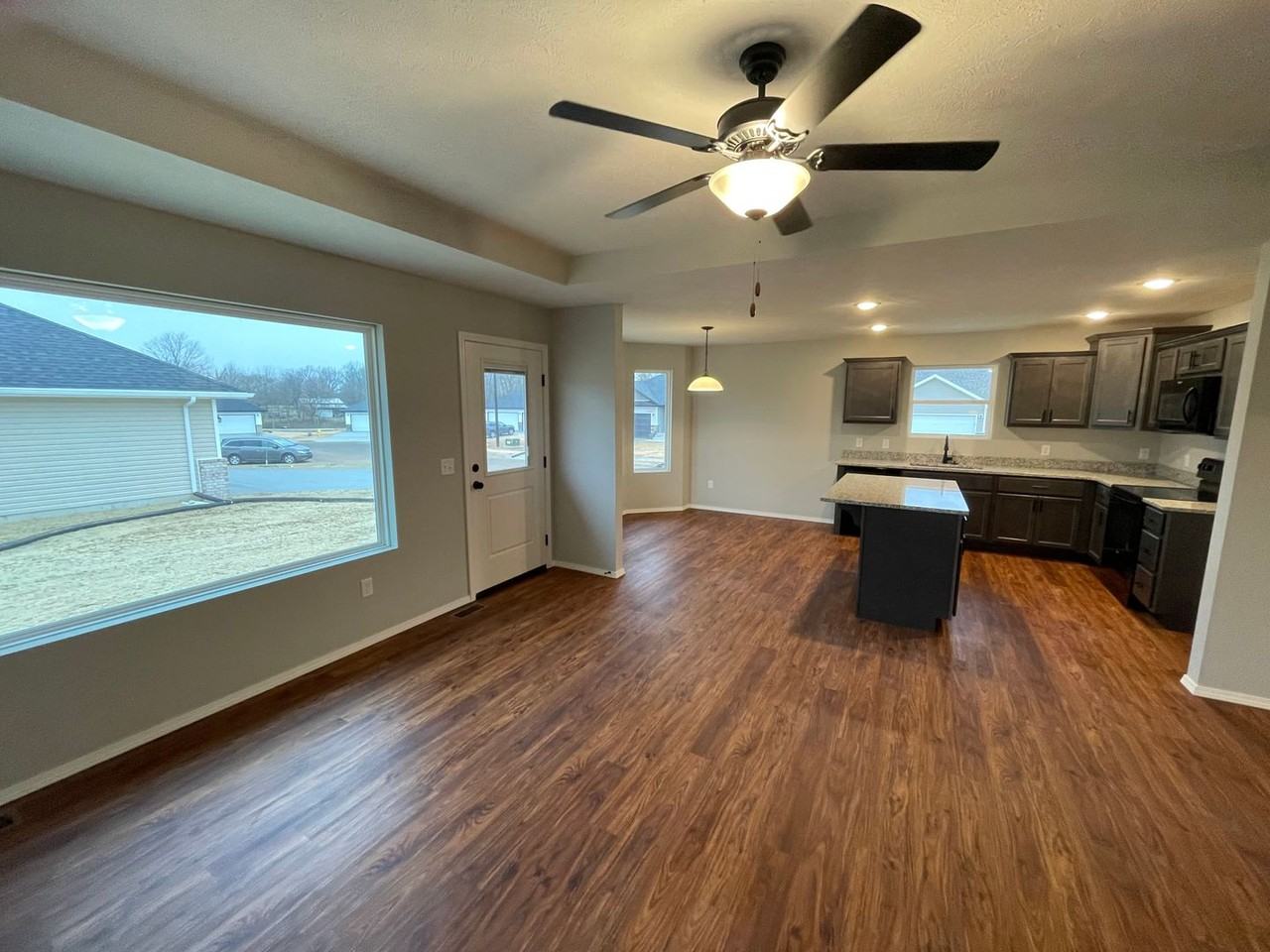 1343 S Olde Savannah Ave - Photo 4 of 22