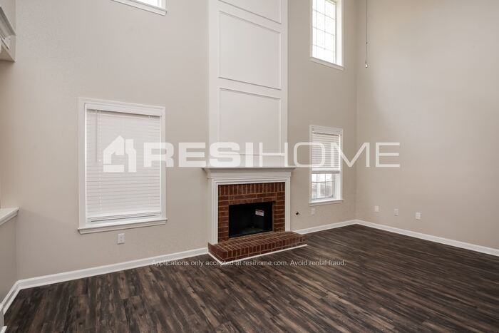 559 Staghorn Ln - Photo 5 of 25