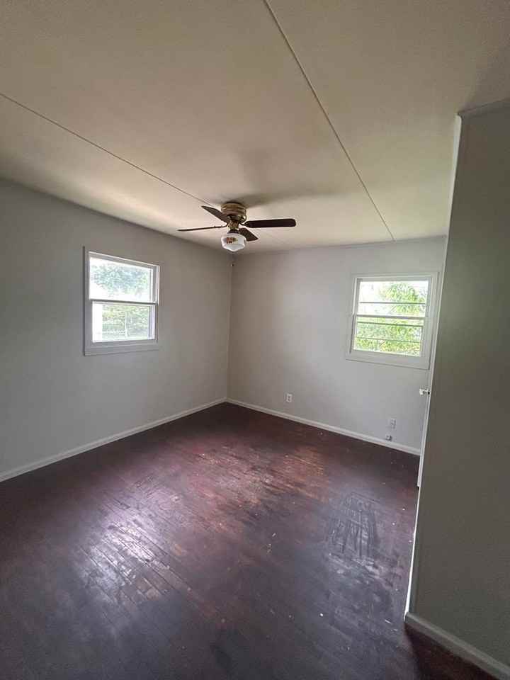 4717 Winter St - Photo 5 of 7