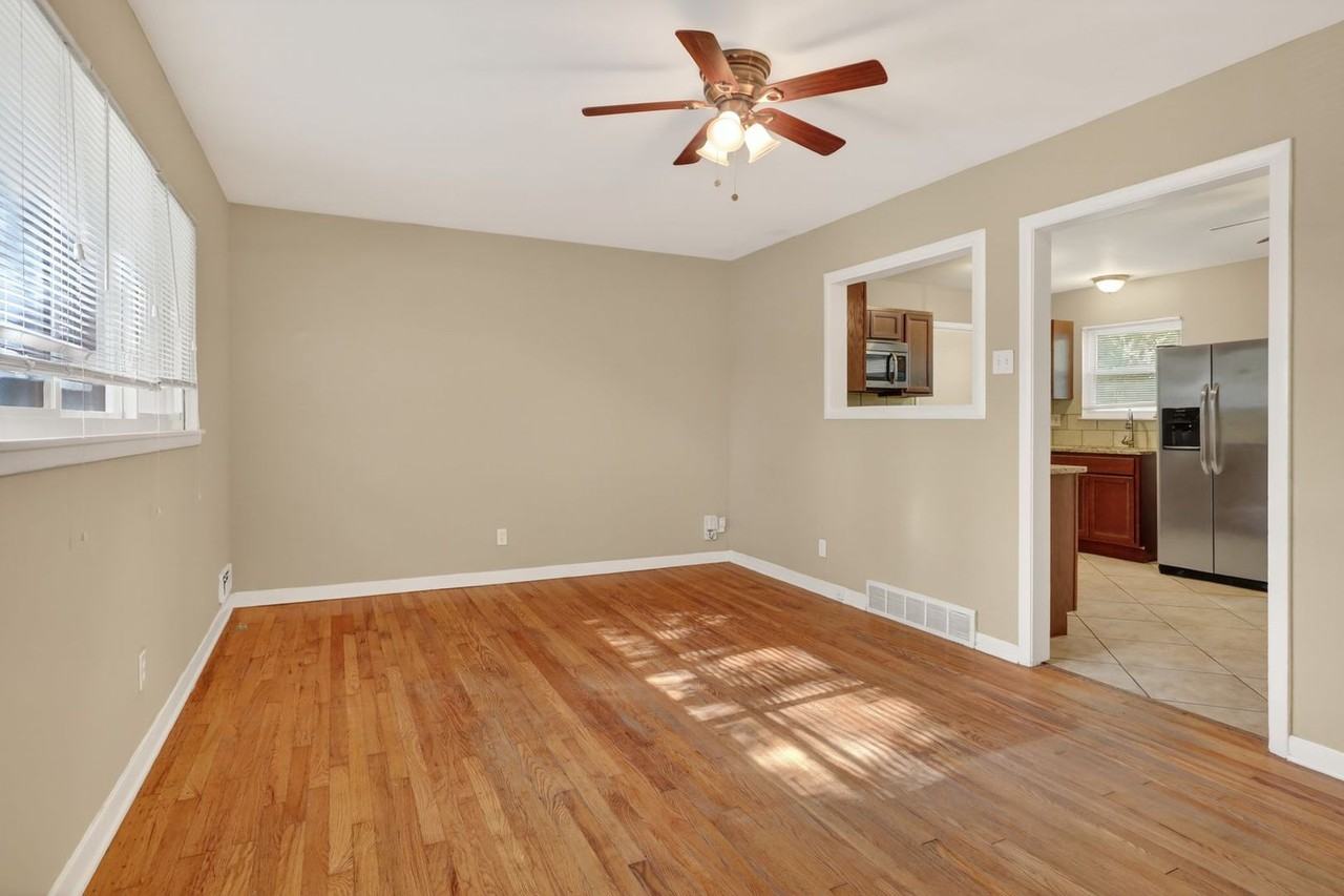 7821 Birch St - Photo 5 of 15