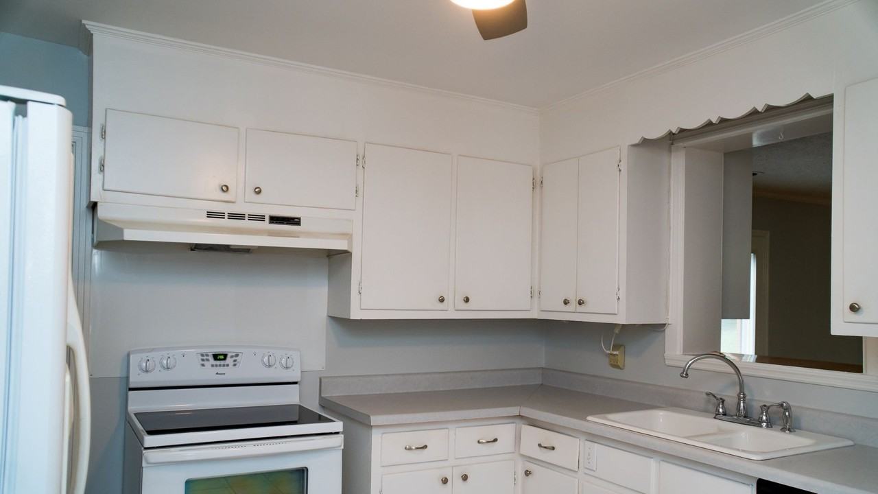 150 Mccall St - Photo 3 of 42