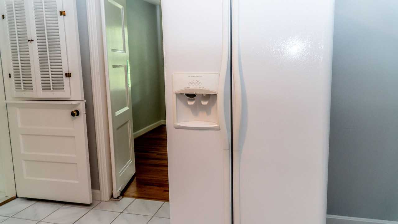 150 Mccall St - Photo 5 of 42